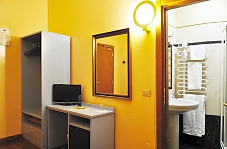 Small Single Room