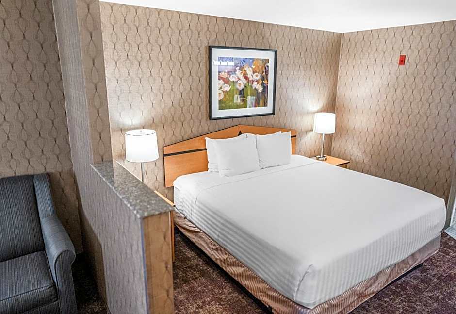 Crystal Inn Hotel & Suites - West Valley City