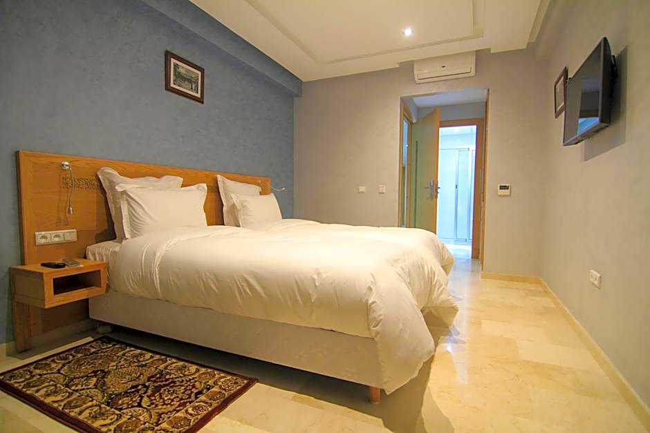 Photo 1 of 6 of Junior Suite, Balcony