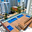 Medusa's Luxe Retreat - Prime Surfers Paradise Spot