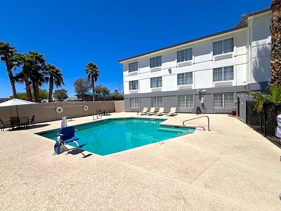 Garner Hotel Phoenix - Surprise By IHG