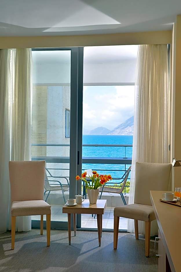 Airotel Achaia Beach