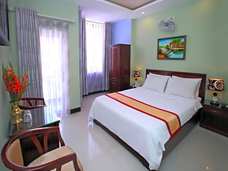 Deluxe Double Room with City View