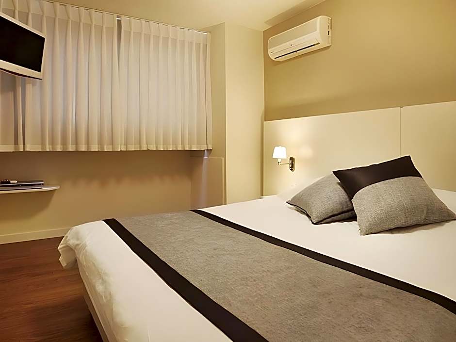 Marine Heights Suites Hotel