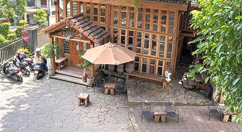 Lam Son Hotel
