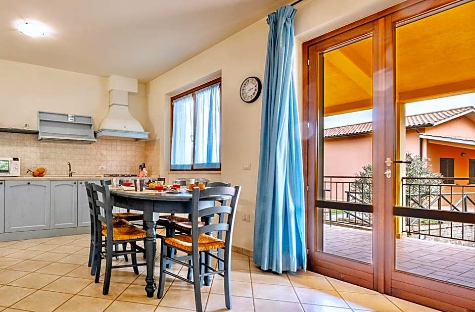 Residence with swimming-pool and thermal pools in Sorano