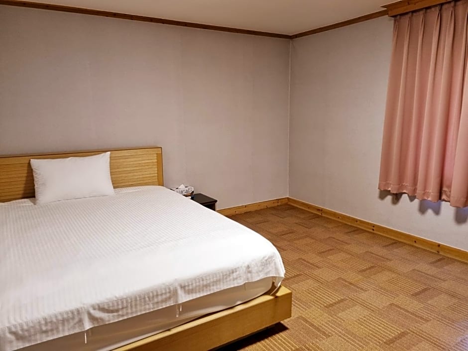 Hotel G