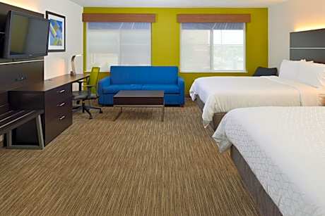 Queen Suite with Two Queen Beds and Sofa Bed