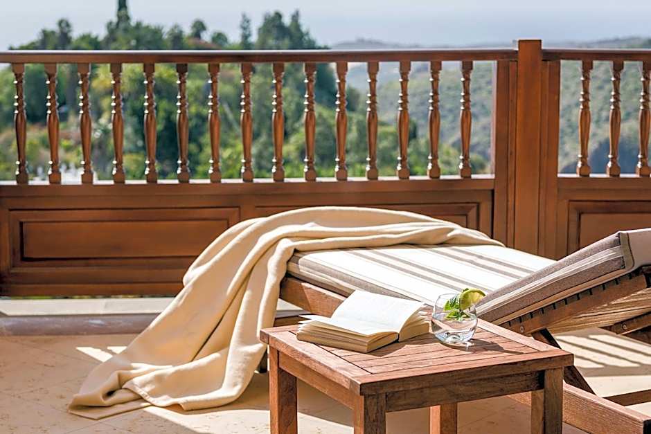 Casa León Royal Retreat