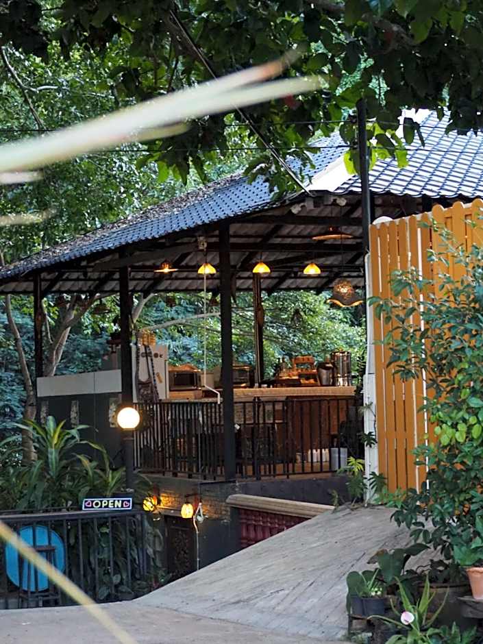 Chomklong Experience