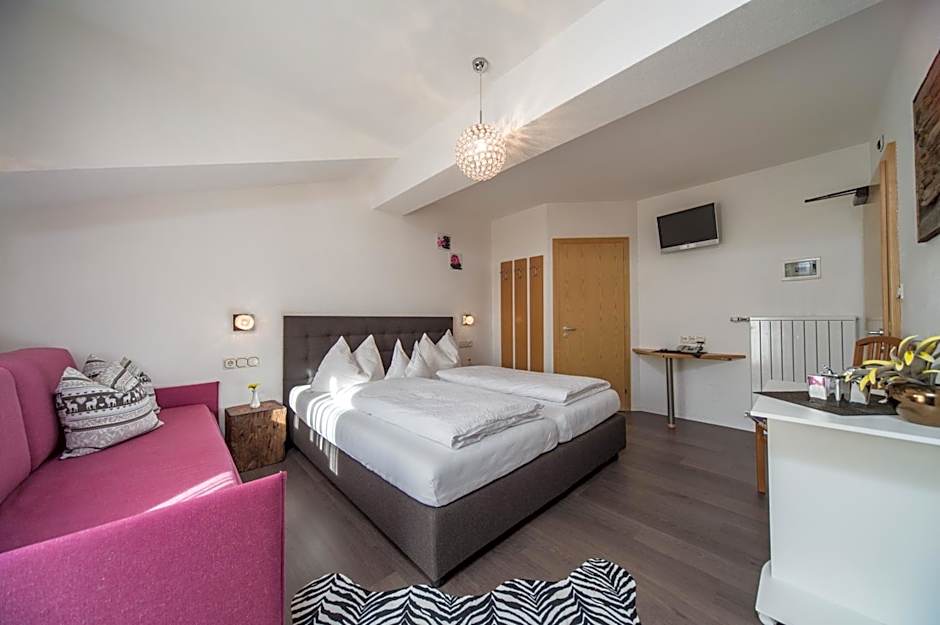 Ski-IN Ski-OUT Hotel Sonnleiten