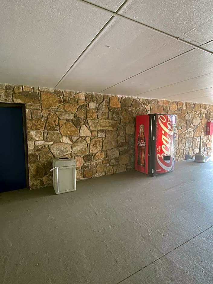 Motel 6 Manchester, TN