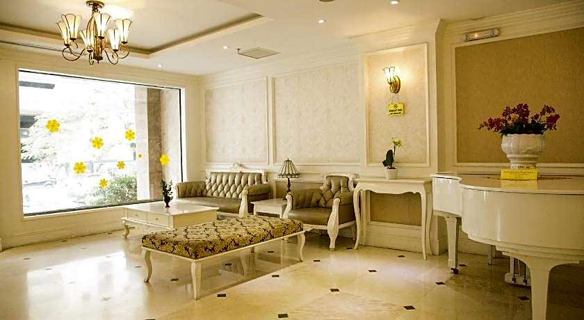 City Bay Palace Hotel