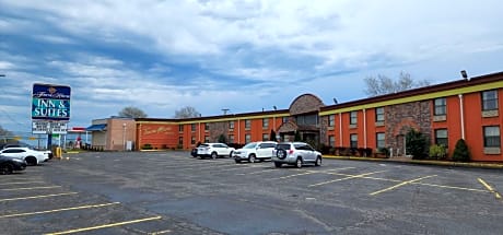 Town House Inn and Suites