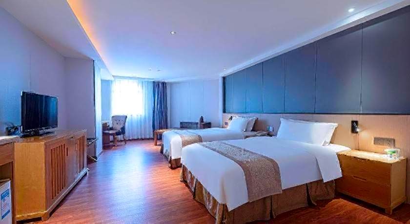 Zhongshan Louis Hotel