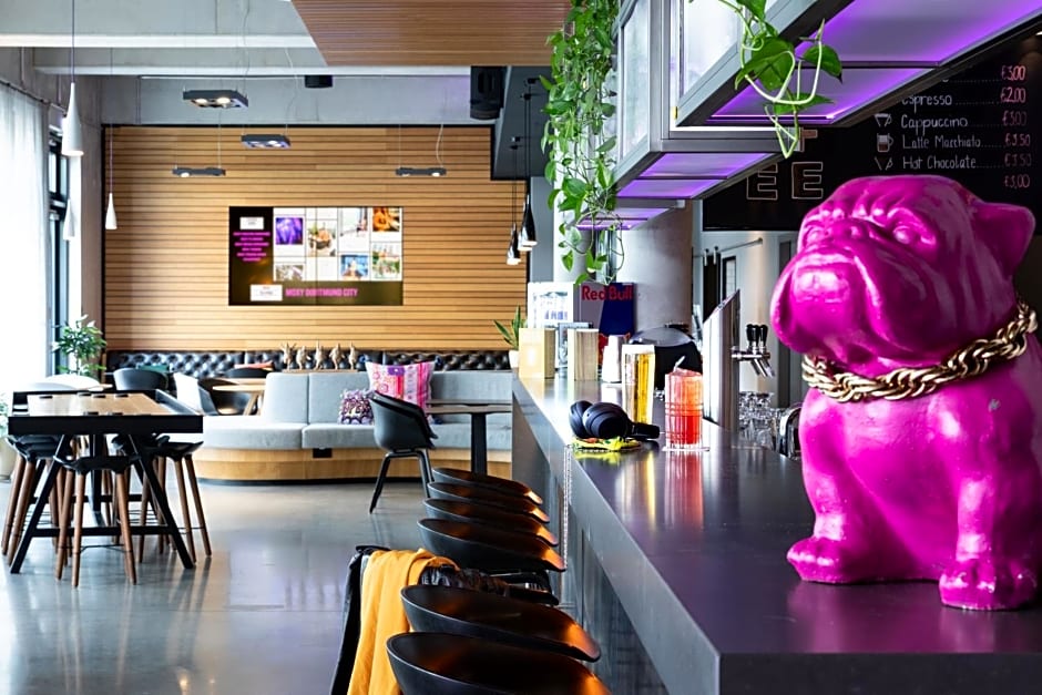 Moxy by Marriott Frankfurt Eschborn