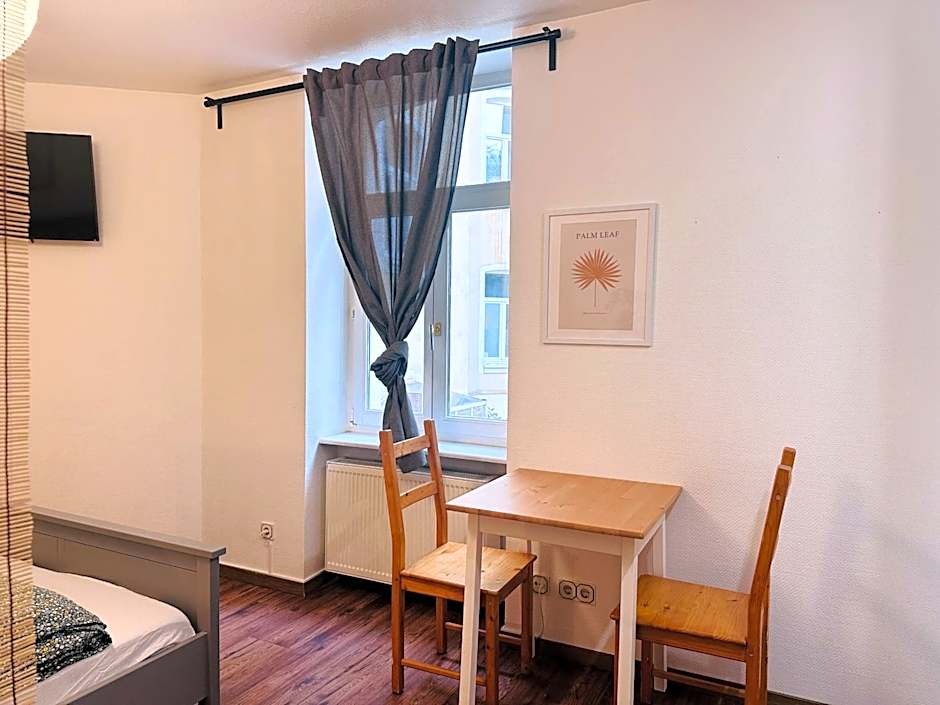 Apartmenthaus am Dom - Zentrum & Ruhige Lage, Perfekt für Business Trip, Auch für Familie, Viel Platz mit Küche