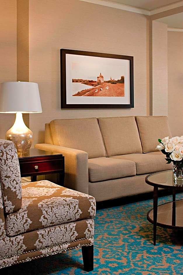Delta Hotels Bessborough