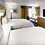 DoubleTree by Hilton Milwaukee Downtown