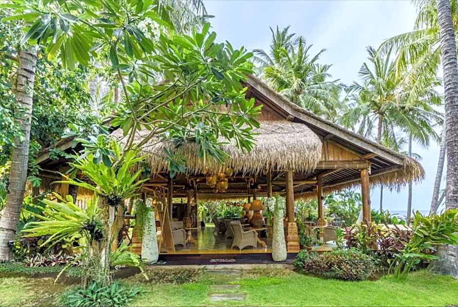 LOUKA BEACH BALI