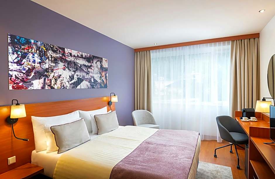 Leonardo Hotel Salzburg City Center