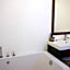 Sri Chiang Khan Hotel