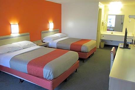 2 Double Beds Deluxe Mobility Accessible Room Non-Smoking