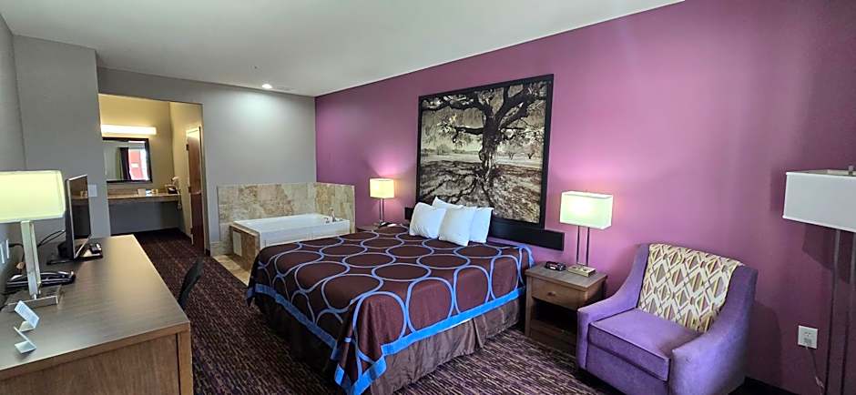 Super 8 by Wyndham Carrizo Springs