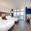 Holiday Inn Express & Suites Panama City Beach - Beachfront By IHG