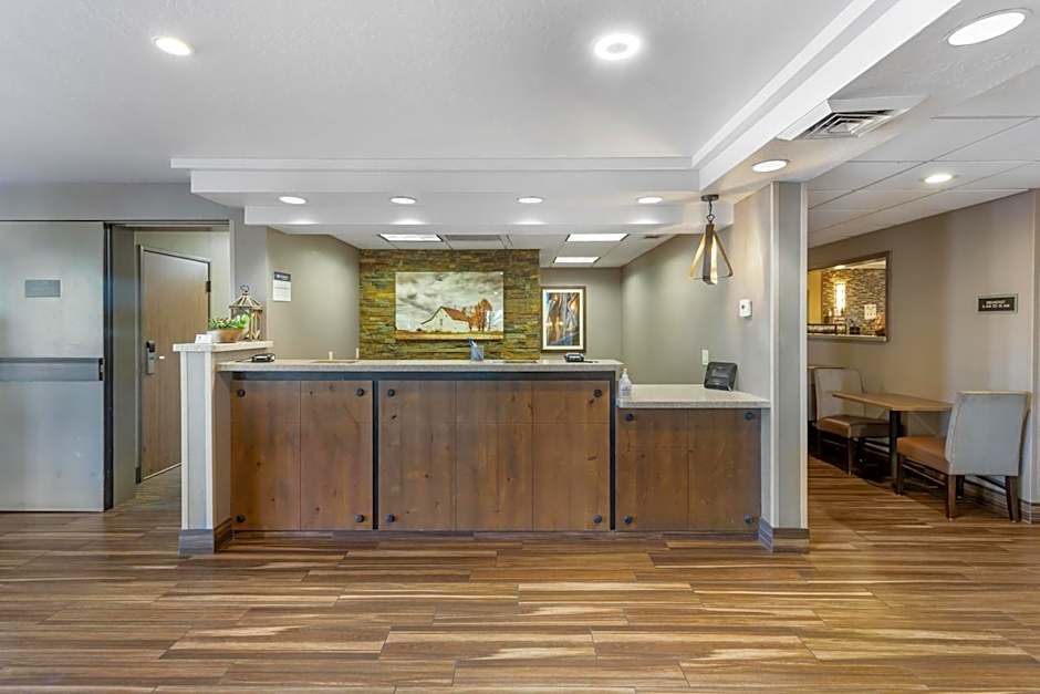 Best Western Plus Cottontree Inn