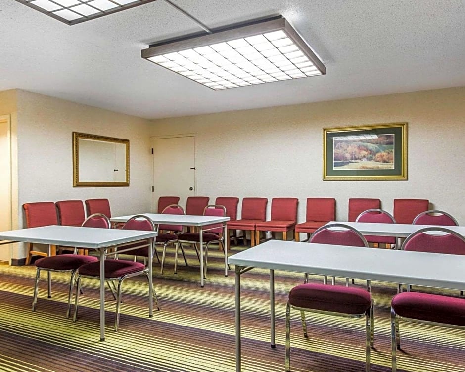Quality Inn University
