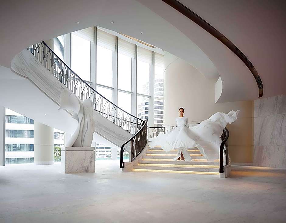 Waldorf Astoria By Hilton Bangkok