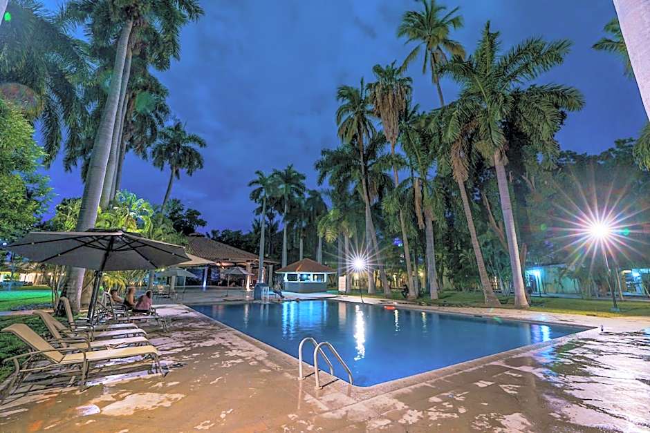 InHouse Select Hacienda Tres Rios