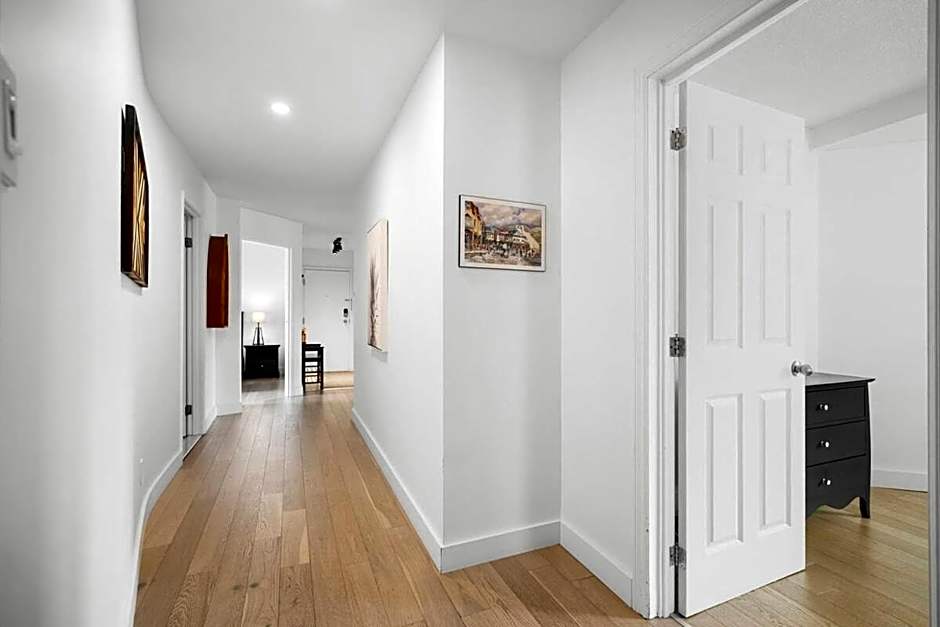 Huge 3 Bedroom Condo with a View