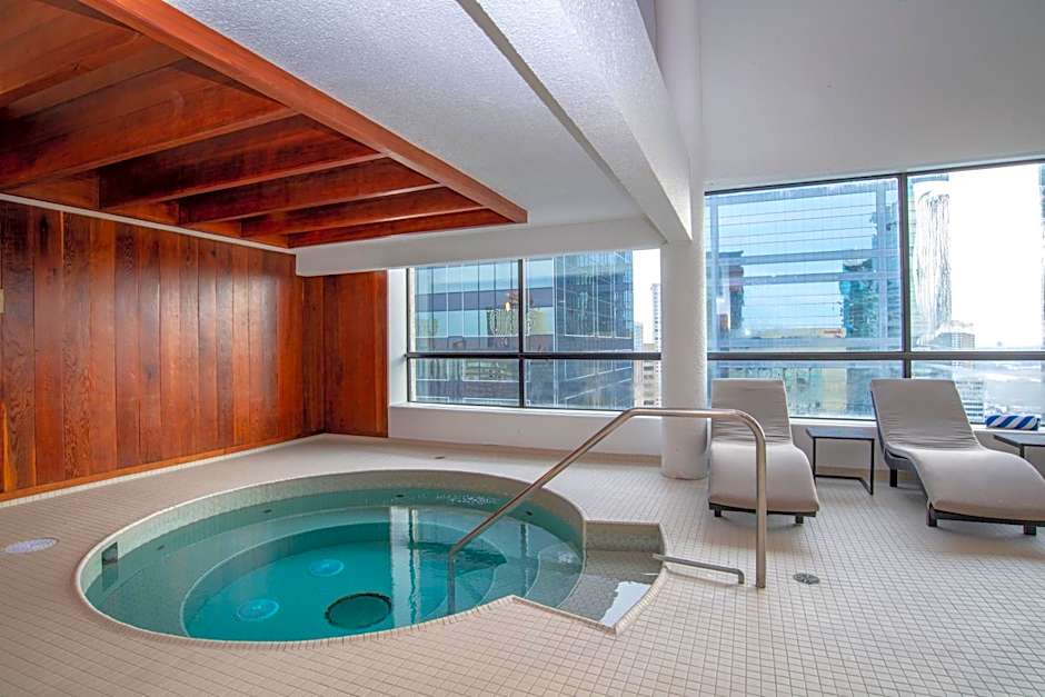 Sandman Signature Edmonton Downtown Hotel