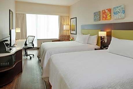 Queen Room with Two Queen Beds - Hearing Access