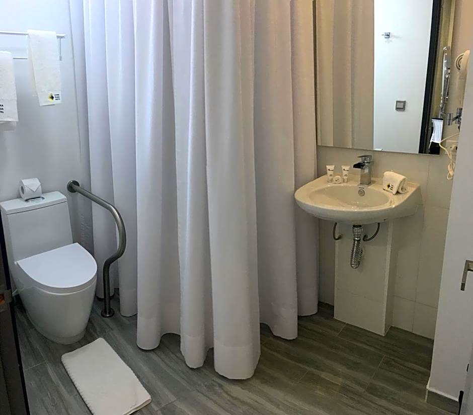 Luma Plaza Hotel