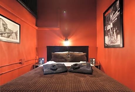 Prince Room with One Queen Bed