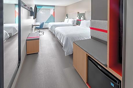 Room with Two Beds - Hearing Accessible - Non-Smoking