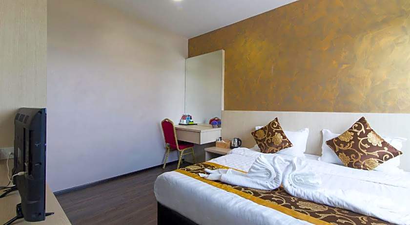 Top Garden Hotel