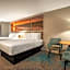 Days Inn by Wyndham Marquette