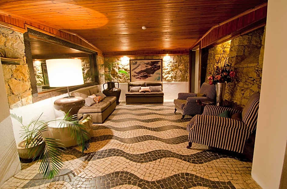 Estalagem Muchaxo Hotel