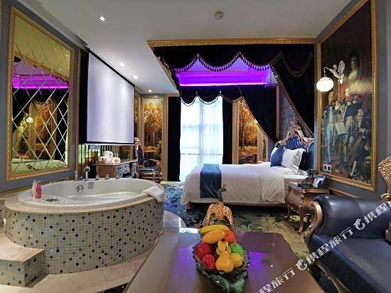 Angel Lover Theme Hotel (Guangzhou East Railway Station CITIC Plaza)