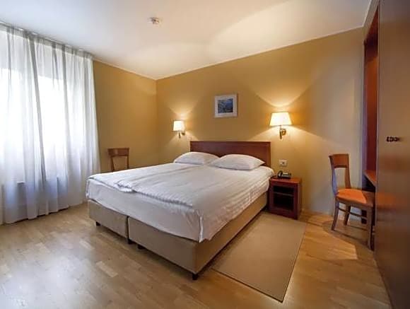 Hotel Villa Kapetanovic