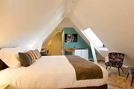 Luxury Quadruple Room (First floor)