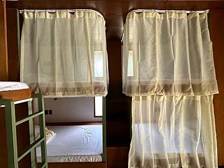 Bed in 6-Bed Mixed Dormitory Room