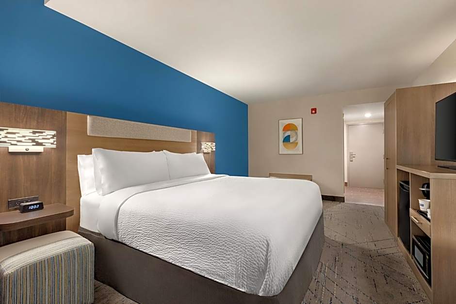 Holiday Inn Express & Suites - Evansville Downtown By IHG