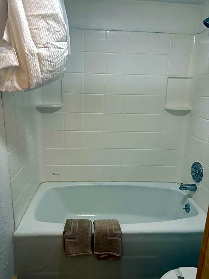 Kootenai Valley Motel