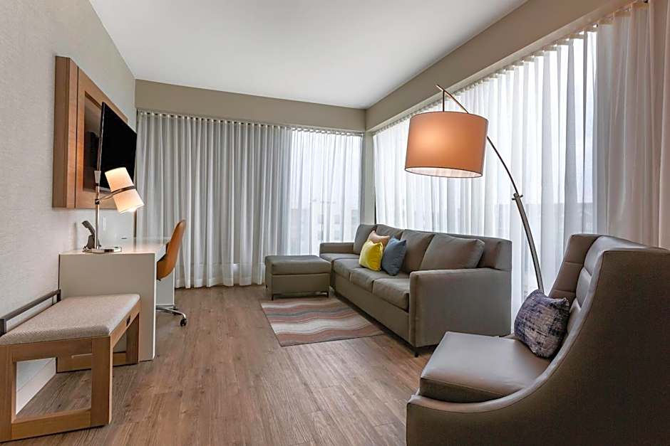 Cambria Hotel Austin Airport