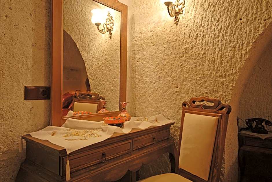 Phocas Cave Suites